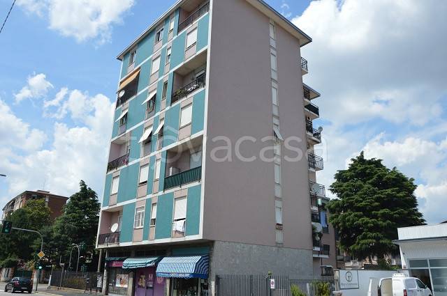 appartamento in vendita a Gallarate in zona Arnate