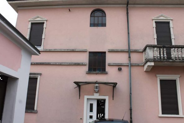 casa indipendente in vendita a Gallarate