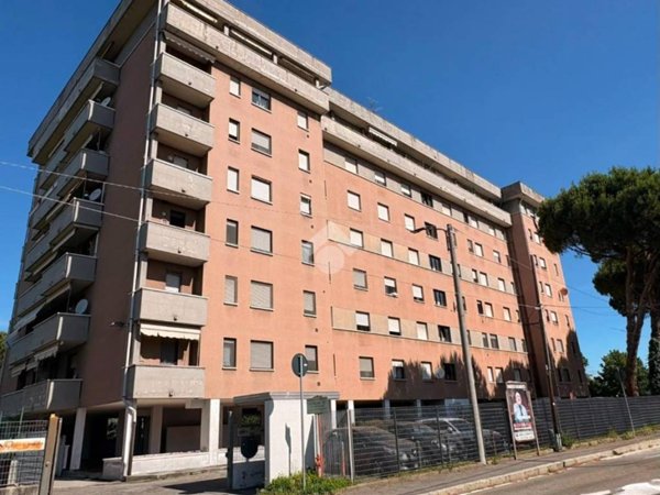 appartamento in vendita a Gallarate in zona Cascinetta