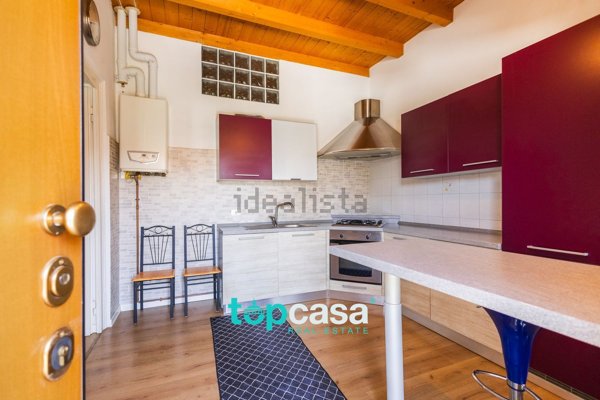 appartamento in vendita a Gallarate in zona Arnate