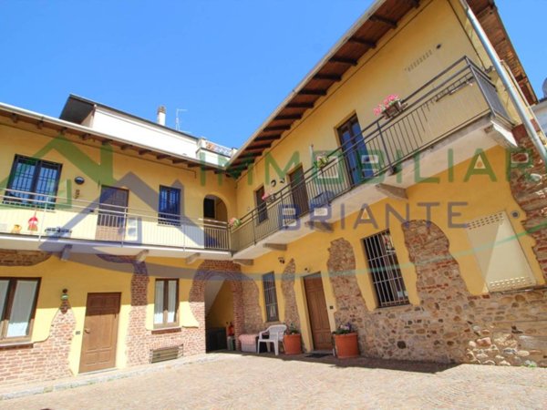 appartamento in vendita a Gallarate in zona Crenna