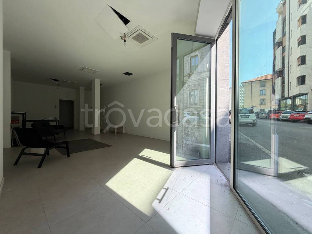 negozio in vendita a Gallarate