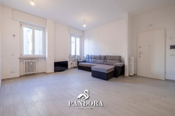 appartamento in vendita a Gallarate in zona Sciarè