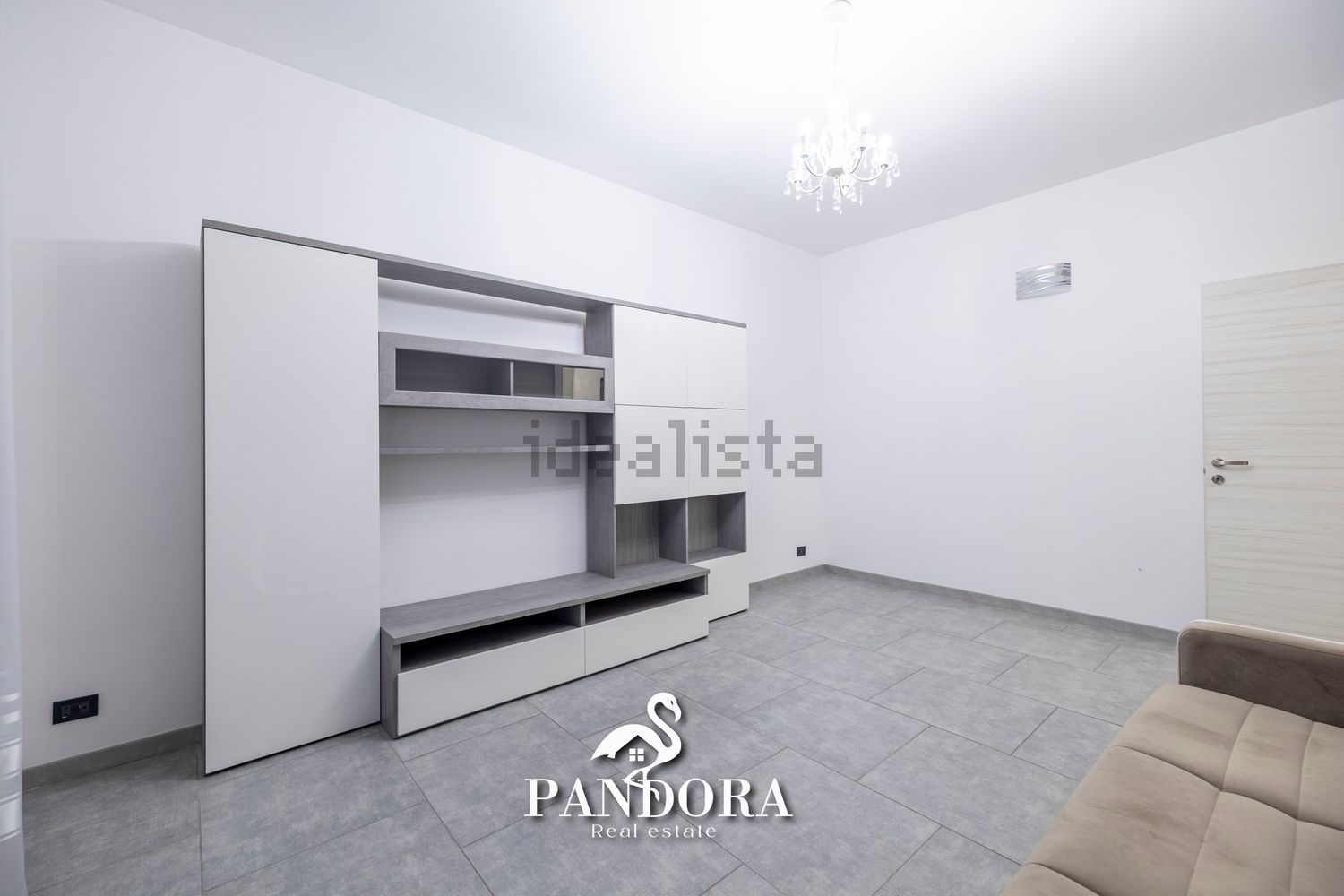 appartamento in vendita a Gallarate in zona Sciarè