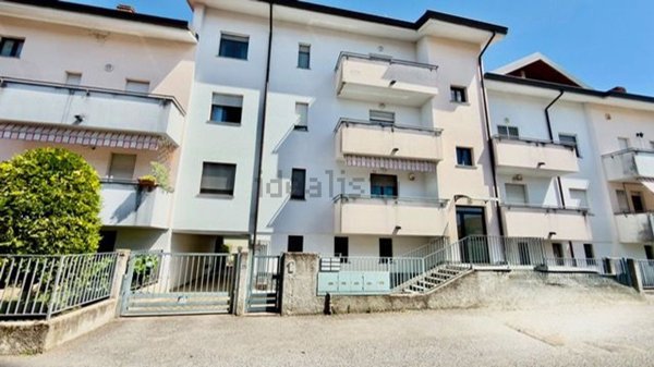 appartamento in vendita a Gallarate in zona Madonna in Campagna