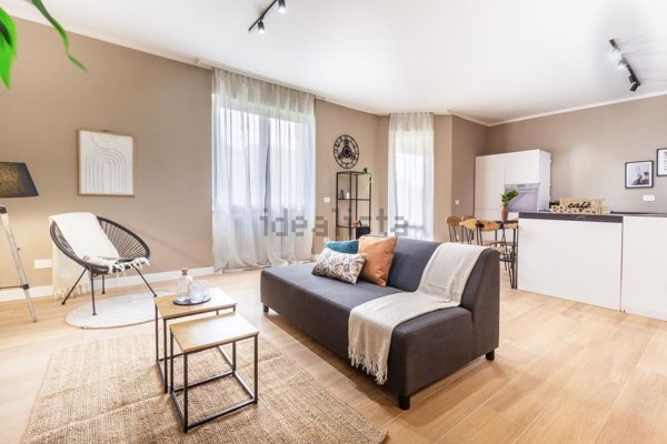 appartamento in vendita a Gallarate in zona Sciarè