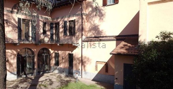 pentavano in vendita a Gallarate in zona Sciarè