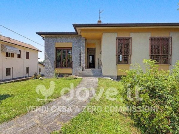 casa indipendente in vendita a Gallarate