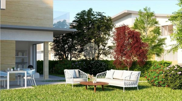 casa indipendente in vendita a Gallarate in zona Arnate