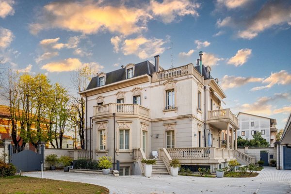 villa in vendita a Gallarate