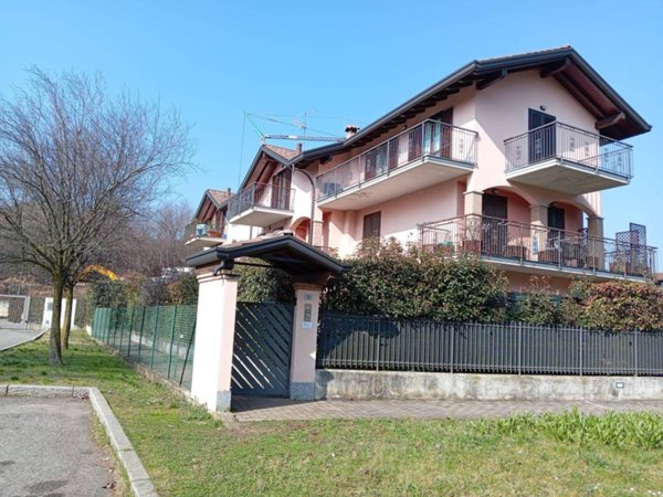 appartamento in vendita a Gallarate in zona Moriggia