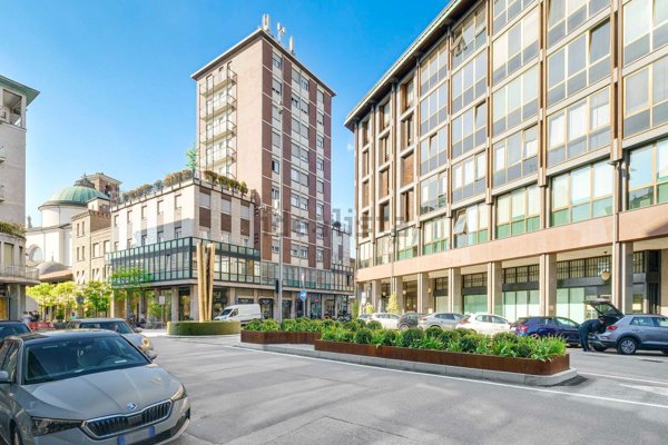 appartamento in vendita a Gallarate in zona Sciarè