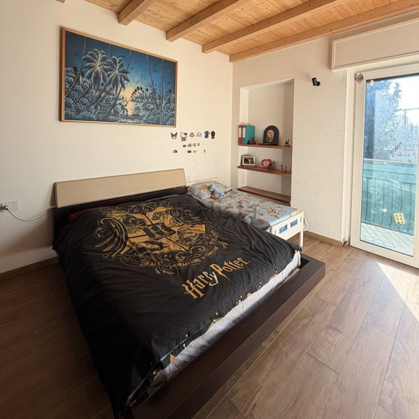 casa semindipendente in vendita a Gallarate in zona Sciarè