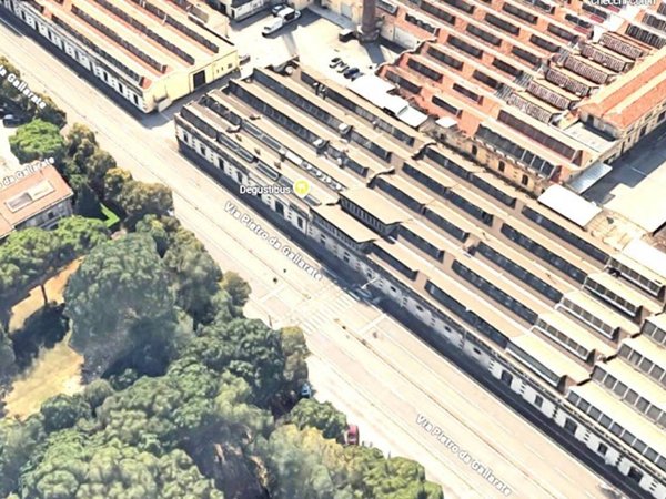 locale commerciale in vendita a Gallarate in zona Arnate