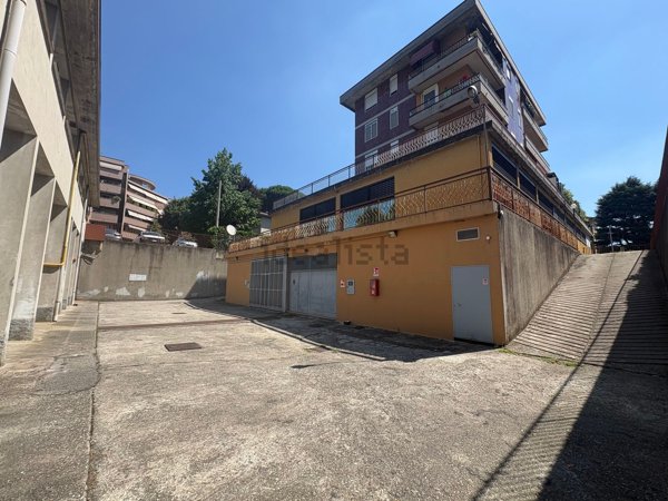 capannone in vendita a Gallarate