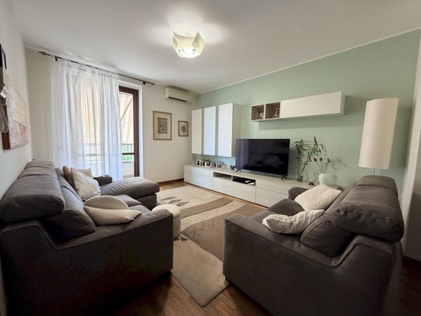 appartamento in vendita a Gallarate in zona Arnate