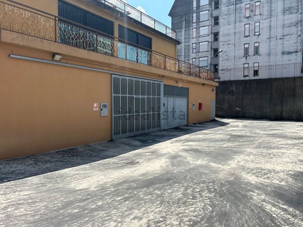 capannone in vendita a Gallarate