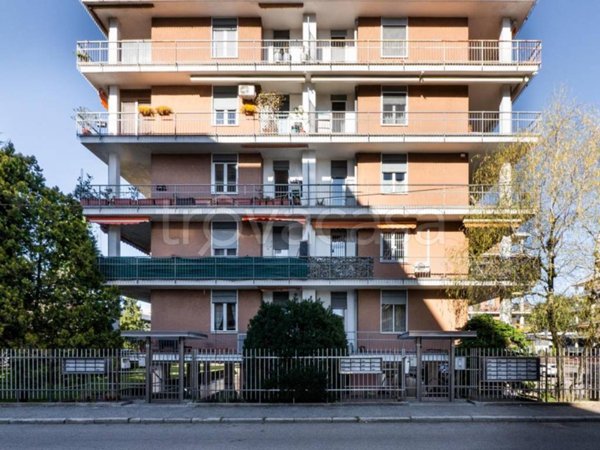 appartamento in vendita a Gallarate in zona Sciarè