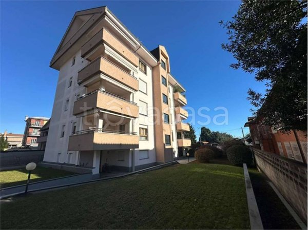 appartamento in vendita a Gallarate in zona Cascinetta