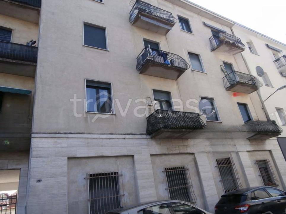 appartamento in vendita a Gallarate in zona Cascinetta