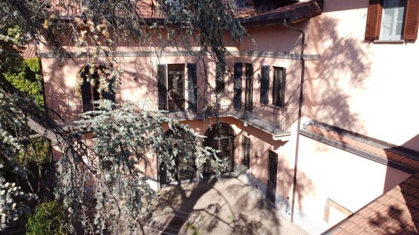 casa indipendente in vendita a Gallarate in zona Sciarè
