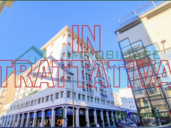 appartamento in vendita a Gallarate in zona Sciarè