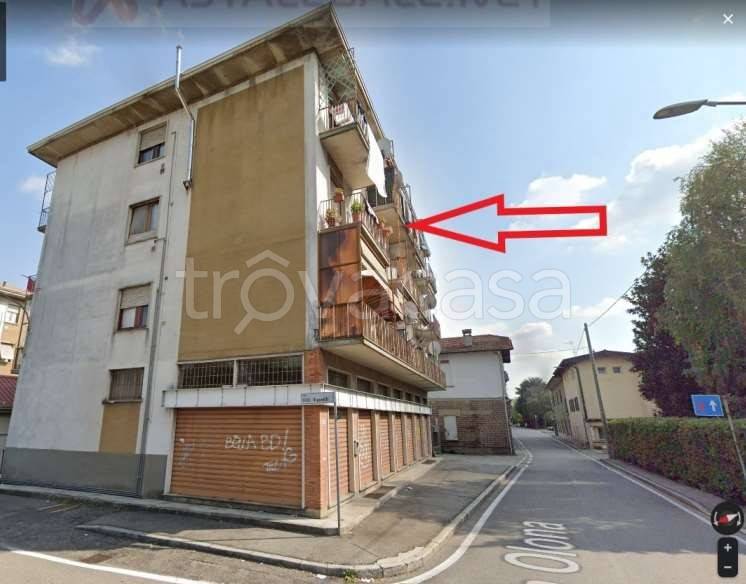 appartamento in vendita a Gallarate in zona Sciarè