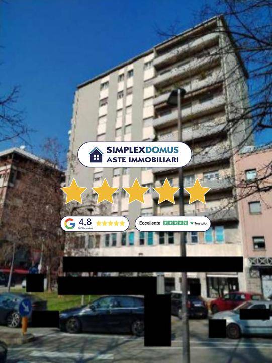 appartamento in vendita a Gallarate in zona Sciarè