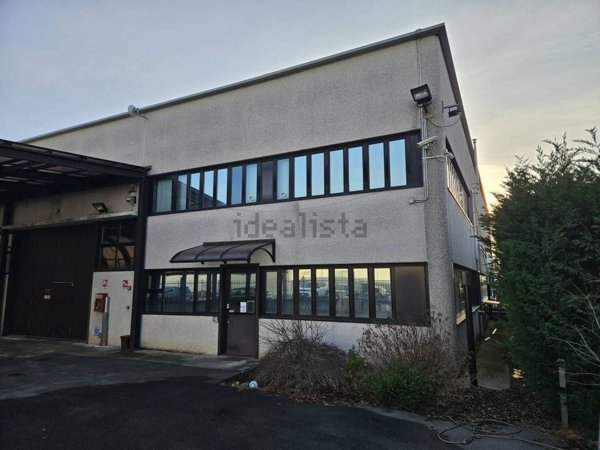 locale di sgombero in vendita a Gallarate in zona Madonna in Campagna