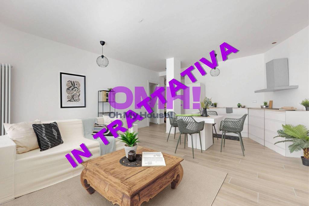 appartamento in vendita a Gallarate in zona Sciarè