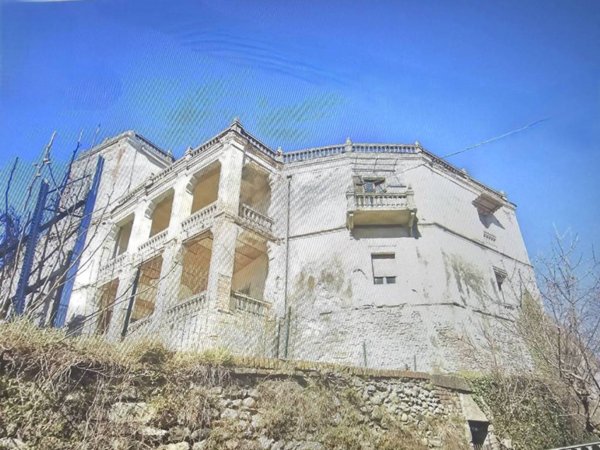 casa indipendente in vendita a Gallarate in zona Cascinetta