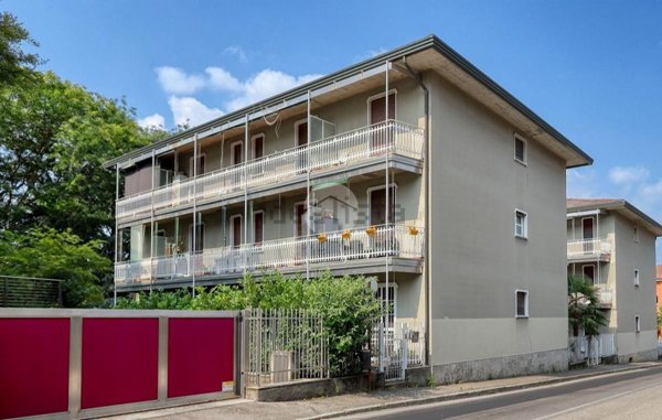 appartamento in vendita a Gallarate in zona Crenna