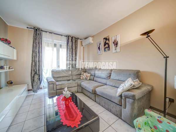 appartamento in vendita a Gallarate in zona Crenna