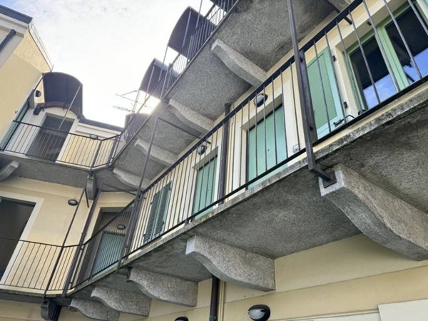 appartamento in vendita a Gallarate in zona Crenna