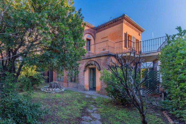 casa indipendente in vendita a Gallarate