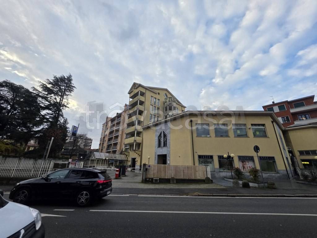 casa indipendente in vendita a Gallarate
