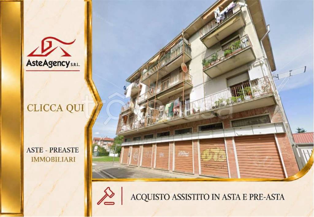 appartamento in vendita a Gallarate in zona Sciarè