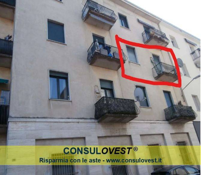 appartamento in vendita a Gallarate in zona Cascinetta