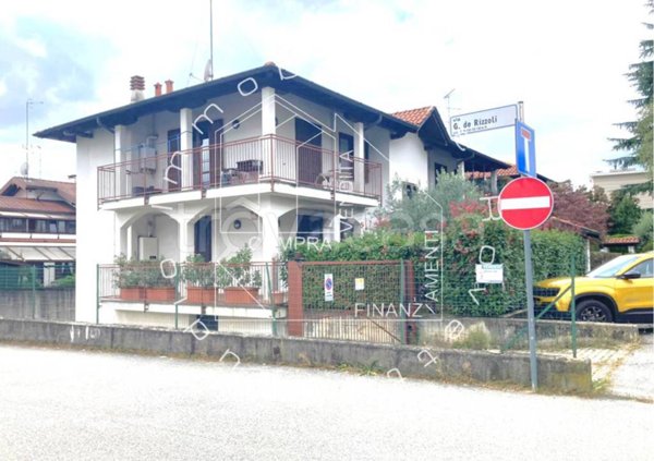 box auto in vendita a Gallarate in zona Crenna