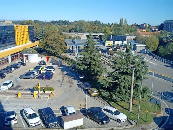 box auto in vendita a Gallarate in zona Cascinetta