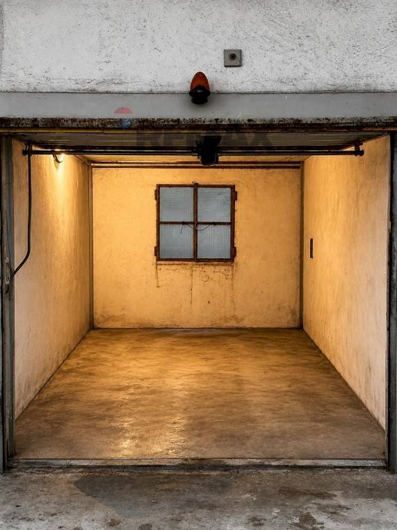 box auto in vendita a Gallarate in zona Arnate