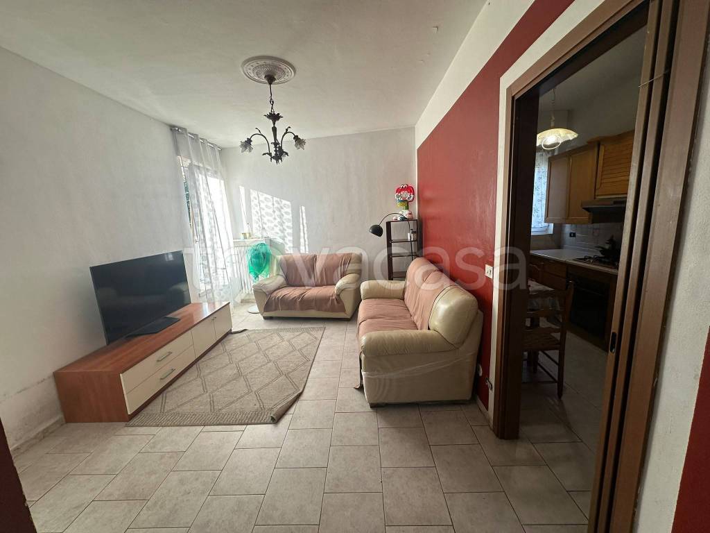 appartamento in vendita a Gallarate in zona Moriggia