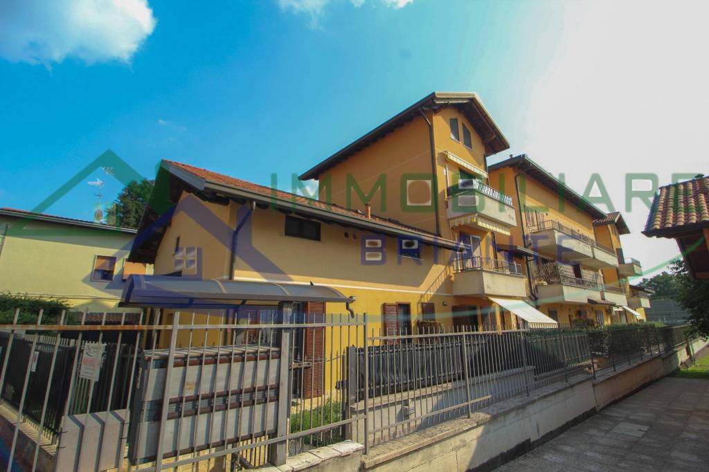 appartamento in vendita a Gallarate in zona Moriggia