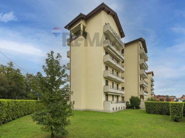 appartamento in vendita a Gallarate in zona Arnate