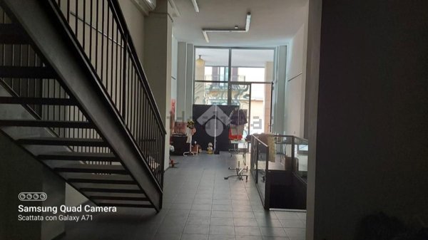 appartamento in vendita a Gallarate in zona Sciarè