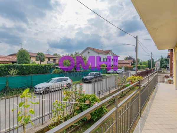 appartamento in vendita a Gallarate in zona Cascinetta