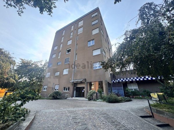 appartamento in vendita a Gallarate in zona Cascinetta