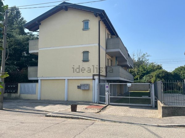 appartamento in vendita a Gallarate in zona Cascinetta