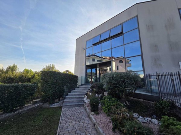 appartamento in vendita a Gallarate in zona Ronchi