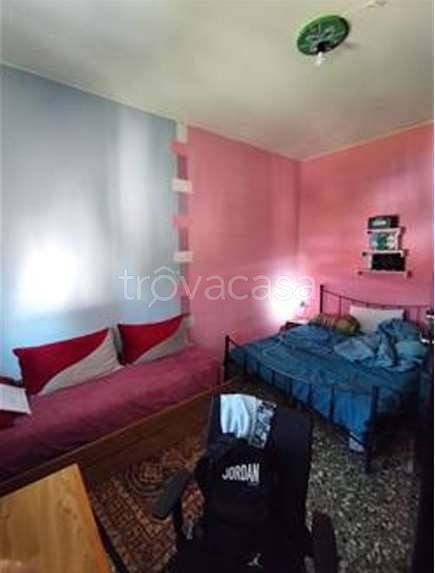 appartamento in vendita a Gallarate in zona Sciarè